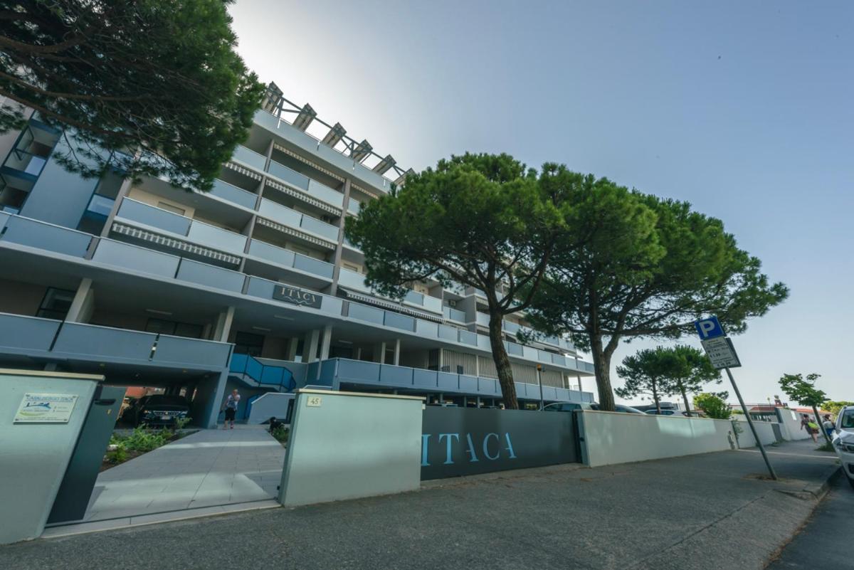 Residence Itaca Бибионе Екстериор снимка
