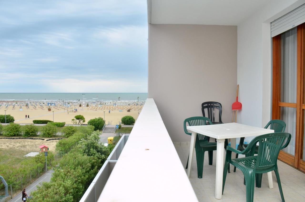 Residence Itaca Бибионе Екстериор снимка